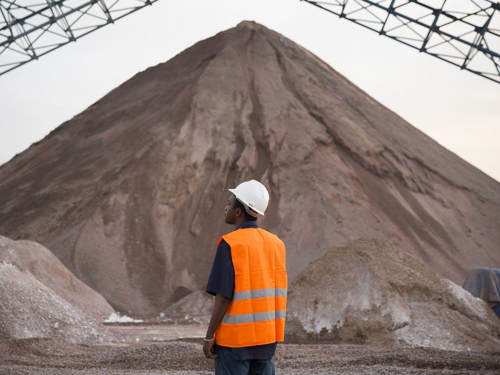 Mali’s gold production slumped last year after Barrick dispute