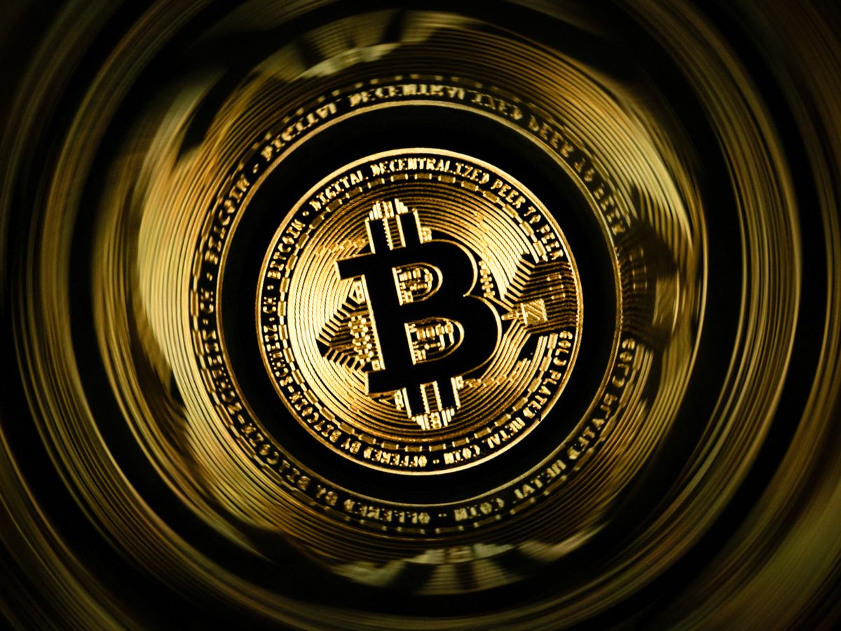 Bitcoin selloff leaves half of all supply trading at a loss