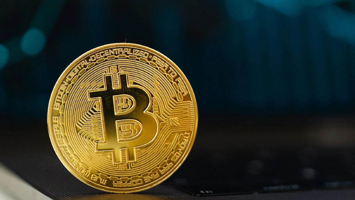 Bitcoin Price Today February 17, 2026: BTC Stabilises at USD 68,880 as Global Crypto Market Sentiment Improves