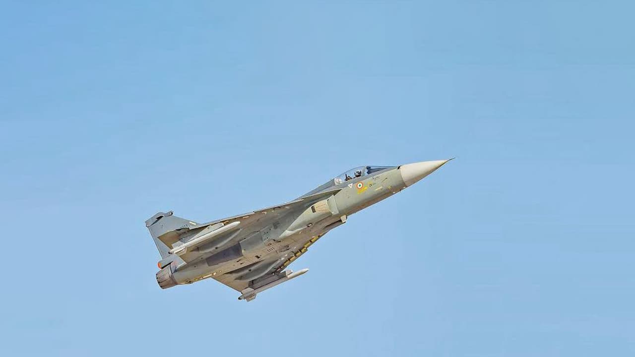 أعلنت شركة HAL عن جاهزية 5 طائرات مقاتلة من طراز LCA Mk1a، واستكمال تصنيع وتحليق 9 طائرات أخرى.