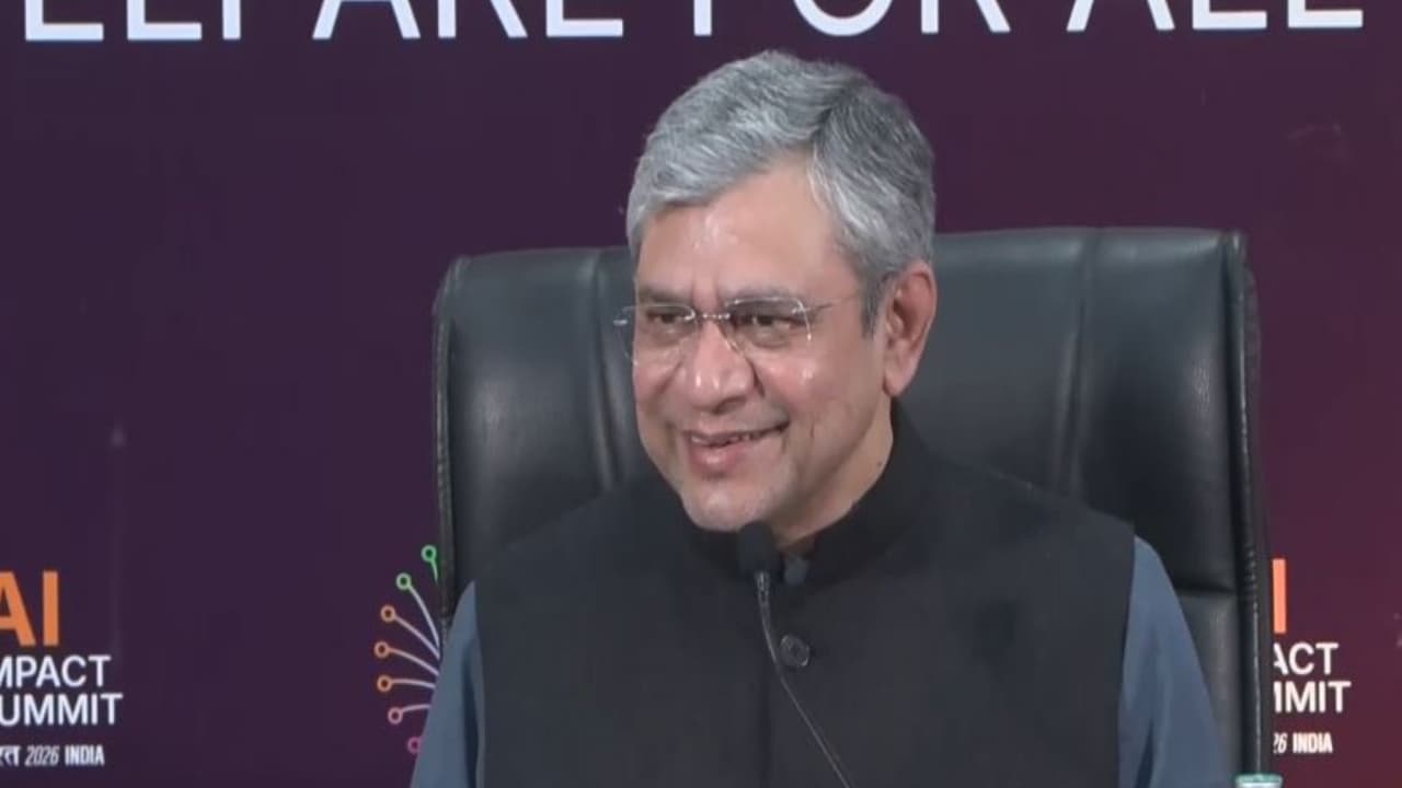 حصلت الهند على 250 مليار دولار أمريكي من البنية التحتية، وتعهدات بقيمة 20 مليار دولار أمريكي من رأس المال الاستثماري في قمة الذكاء الاصطناعي: فايشناو