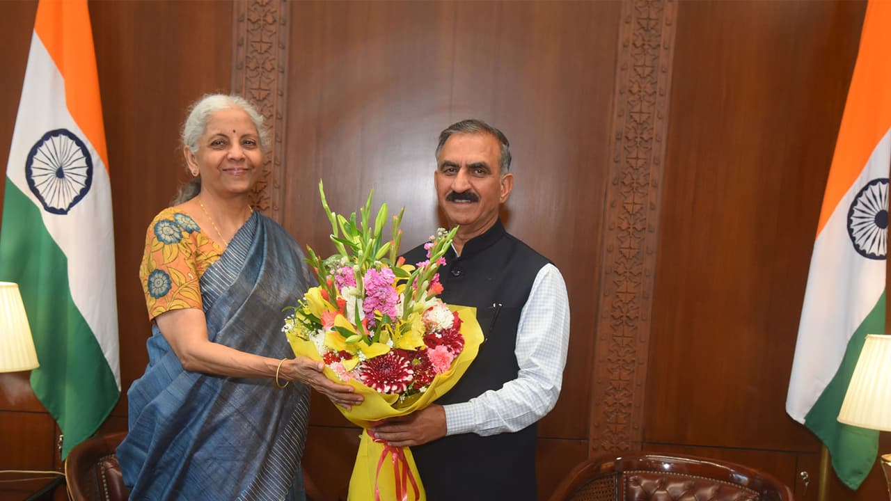 HP CM Sukhu meets Sitharaman, seeks special aid to cover revenue gap