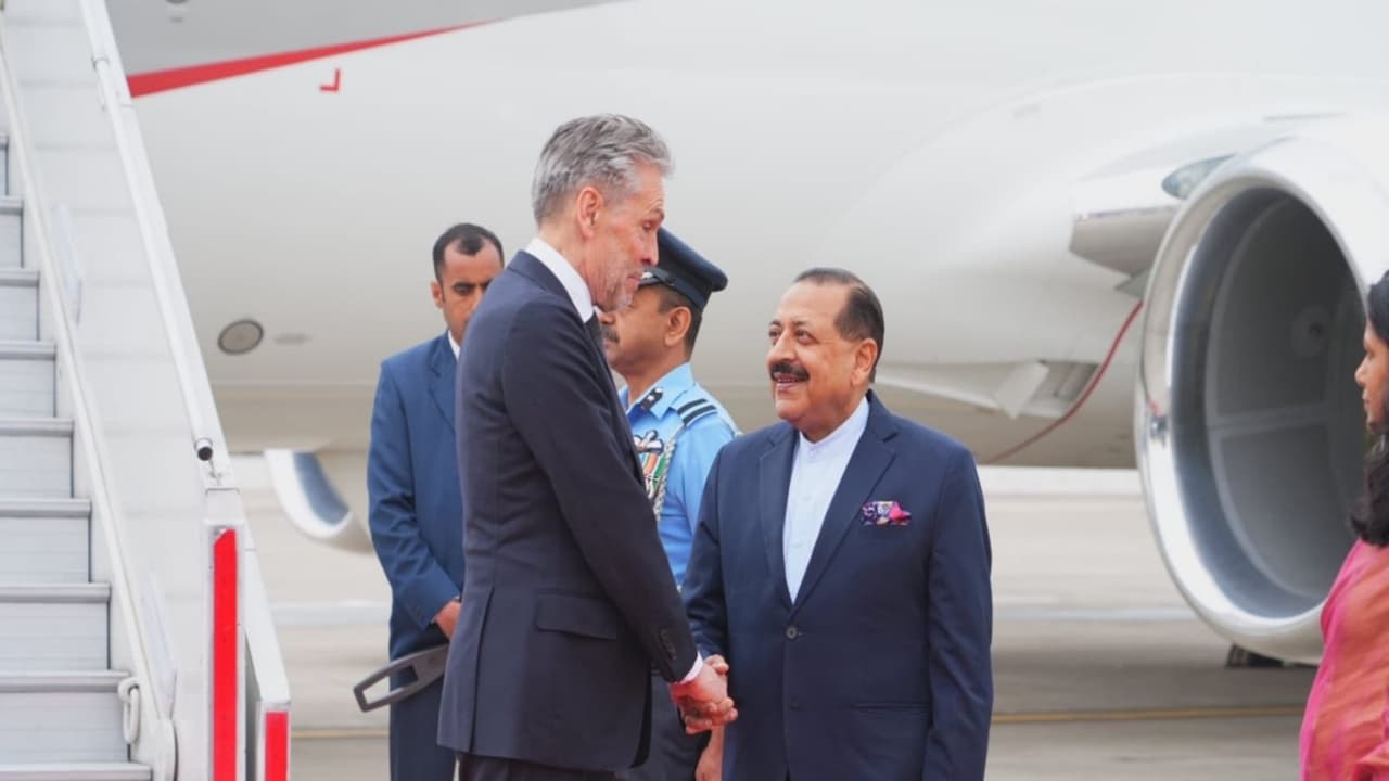 El primer ministro holandés Dick Schoof visita la India para la Cumbre Mundial sobre el Impacto de la IA en Nueva Delhi