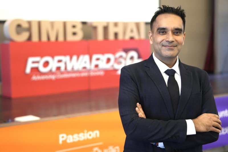 Growth expected to slow amid political paralysis