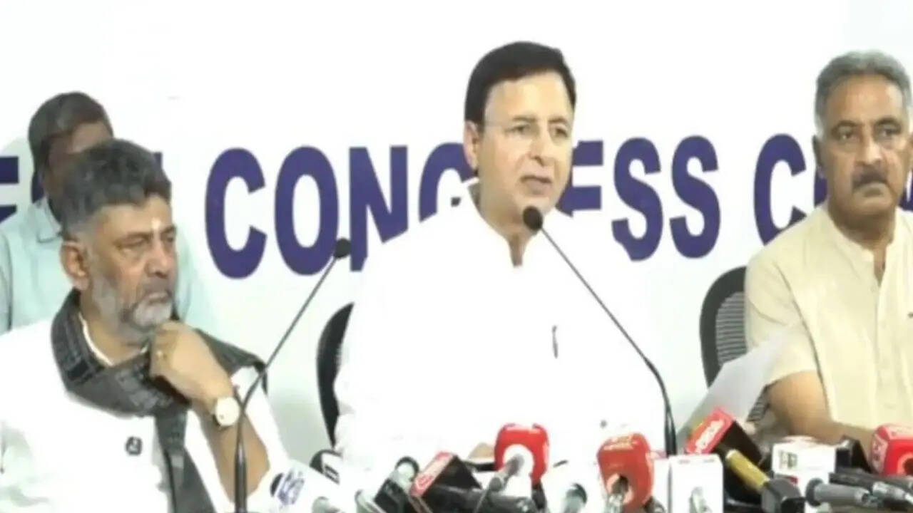 Karnataka Dy CM DK Shivakumar y Randeep Surjewala critican al Centro por el aumento de los precios y la escasez de GLP