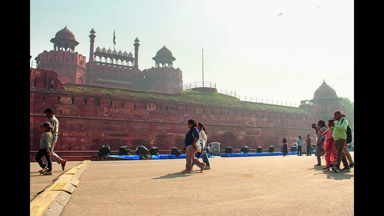 Delhi encabeza las llegadas de turistas extranjeros, pero va a la zaga en estancias