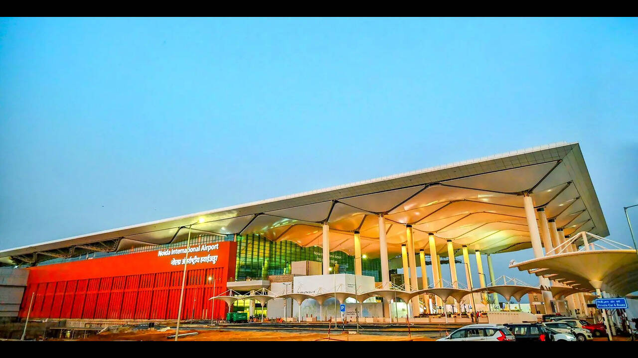 بعد أيام من إطلاق المطار، تقدم YEEIDA 1000 قطعة أرض سكنية