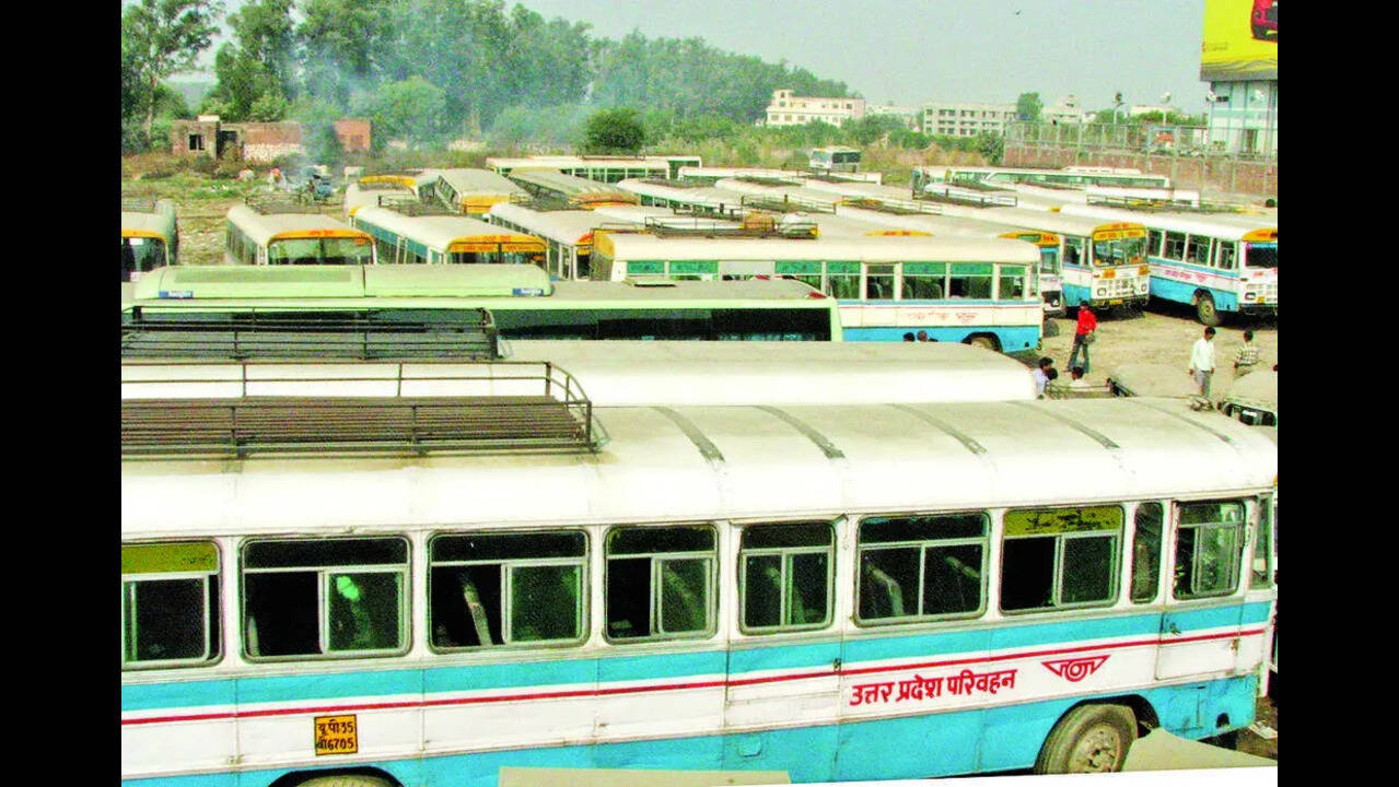 UPSRTC تحصل على أكثر من 1000 طلب لخدمات الحافلات الريفية