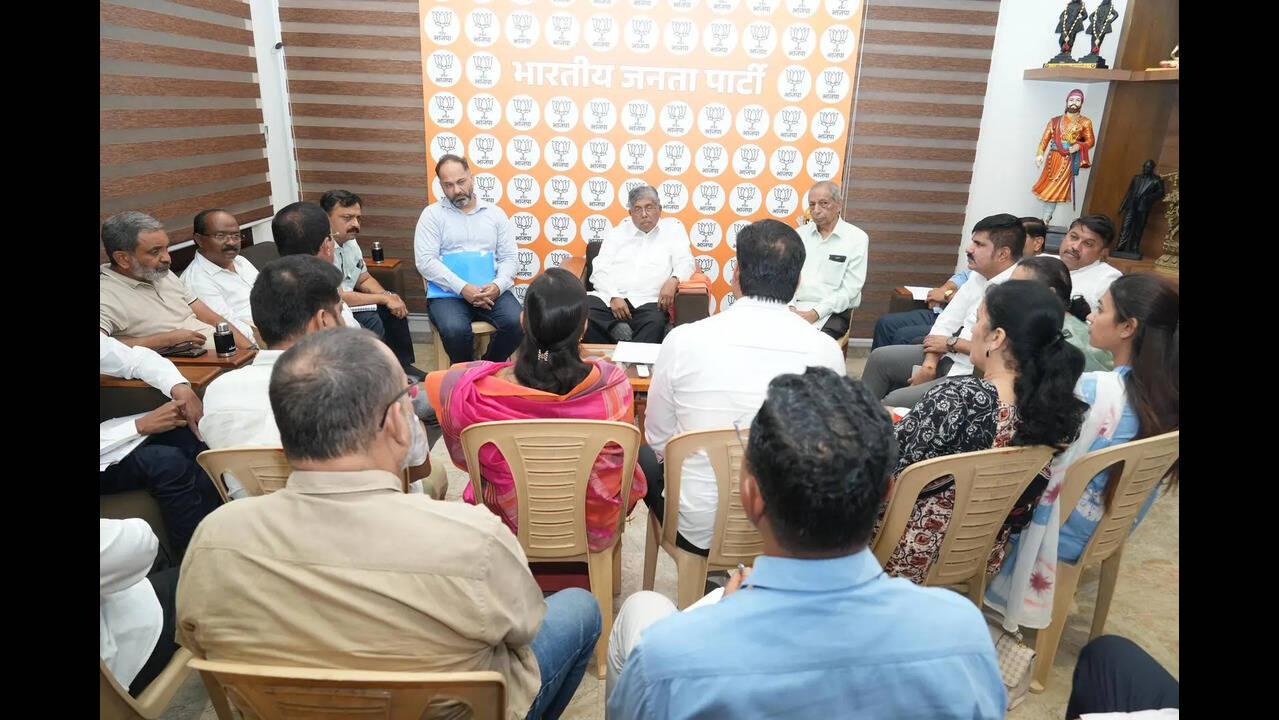 Chandrakant Patil impulsa medidas y mejoras de infraestructura para abordar los frecuentes cortes de energía en Baner-Balewadi; Los residentes buscan un plan de acción con plazos determinados.