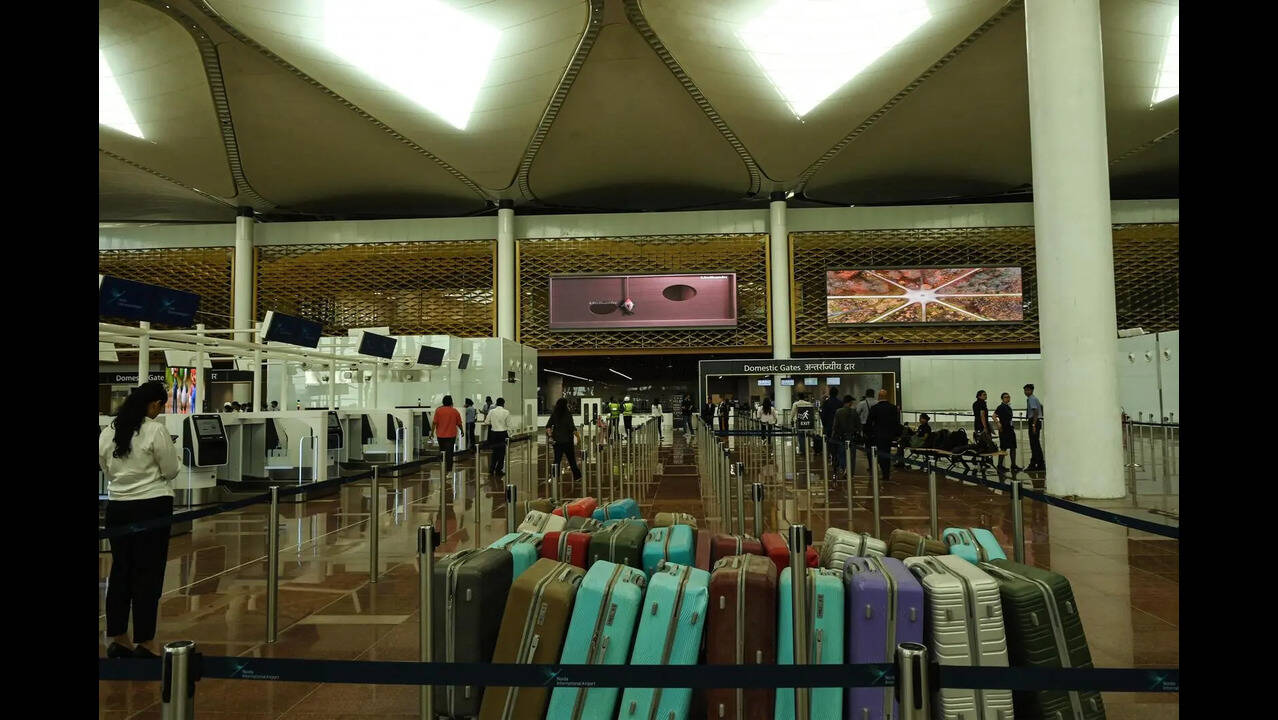 El aeropuerto de Noida despega mañana en medio de turbulencias en la aviación