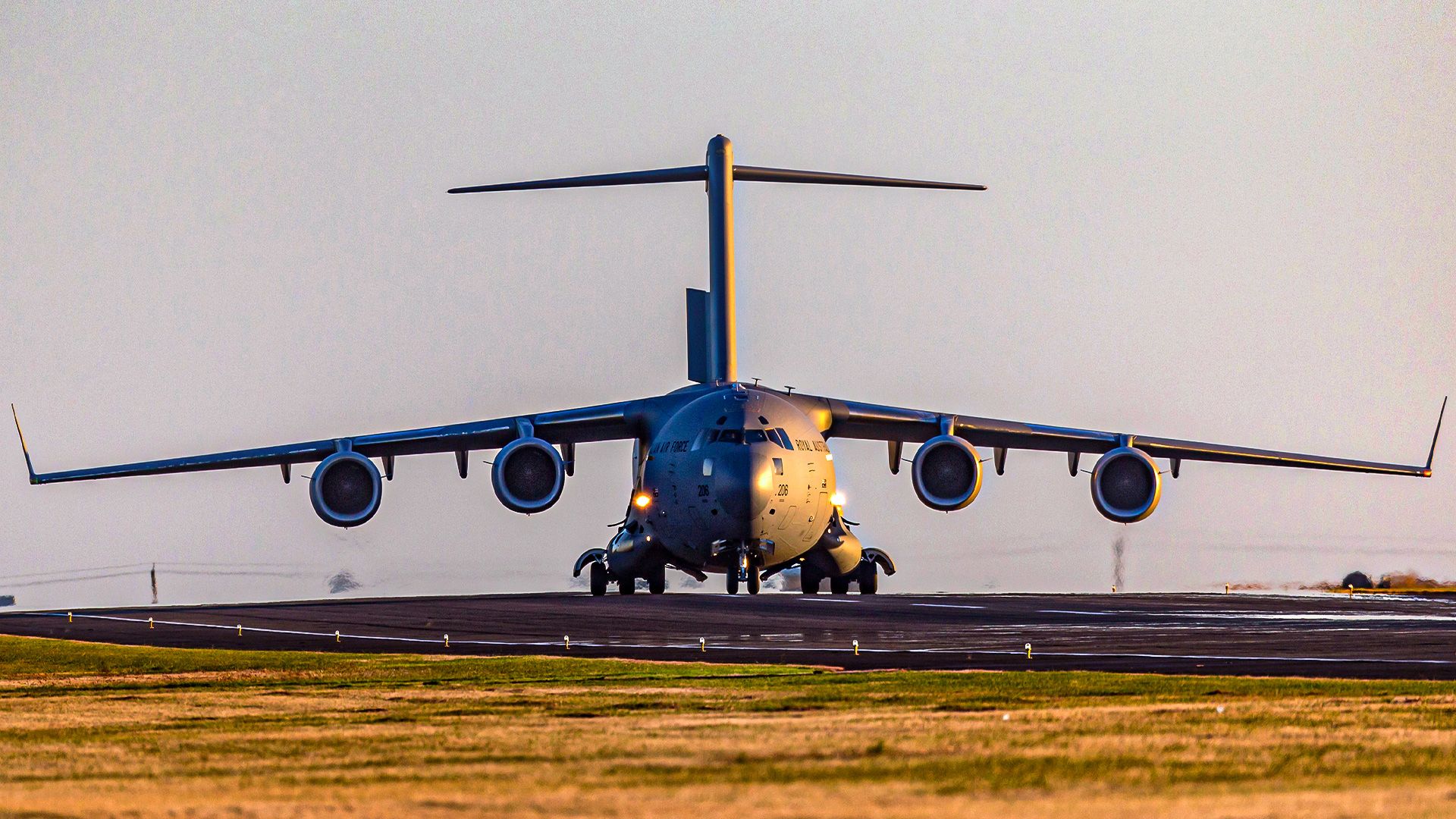 Por qué el C-17 Globemaster tiene una capacidad de vuelo extremadamente baja y lenta