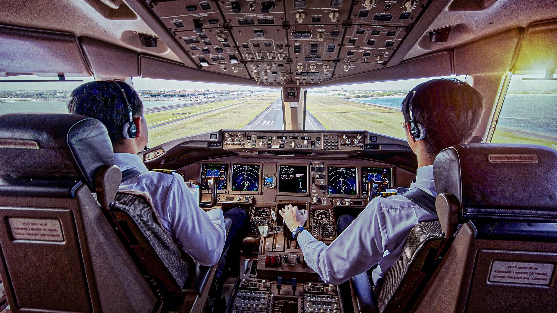 ¿Cuánto ganan los pilotos de fuselaje ancho?