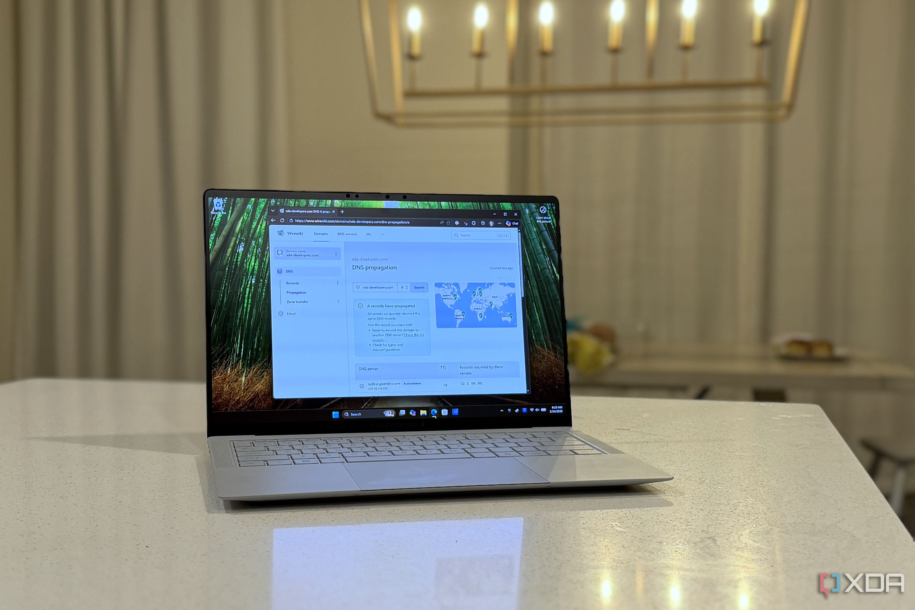 Este sitio web te permite investigar recursos de Internet y es increíble.