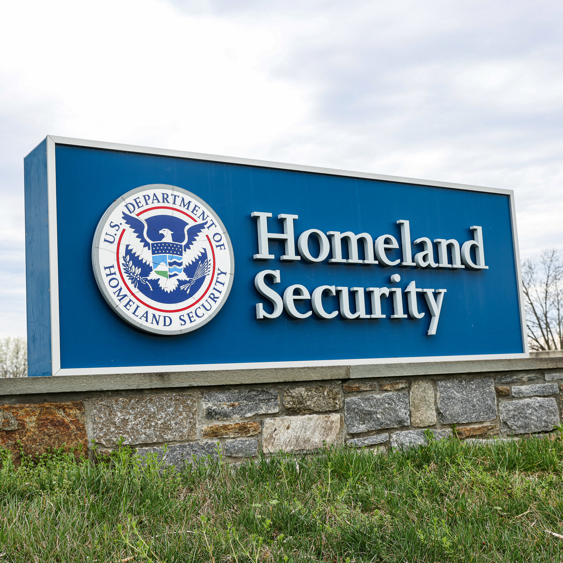 Cierre en D.H.S. Se extiende a la agencia cibernética, lo que aumenta los reveses