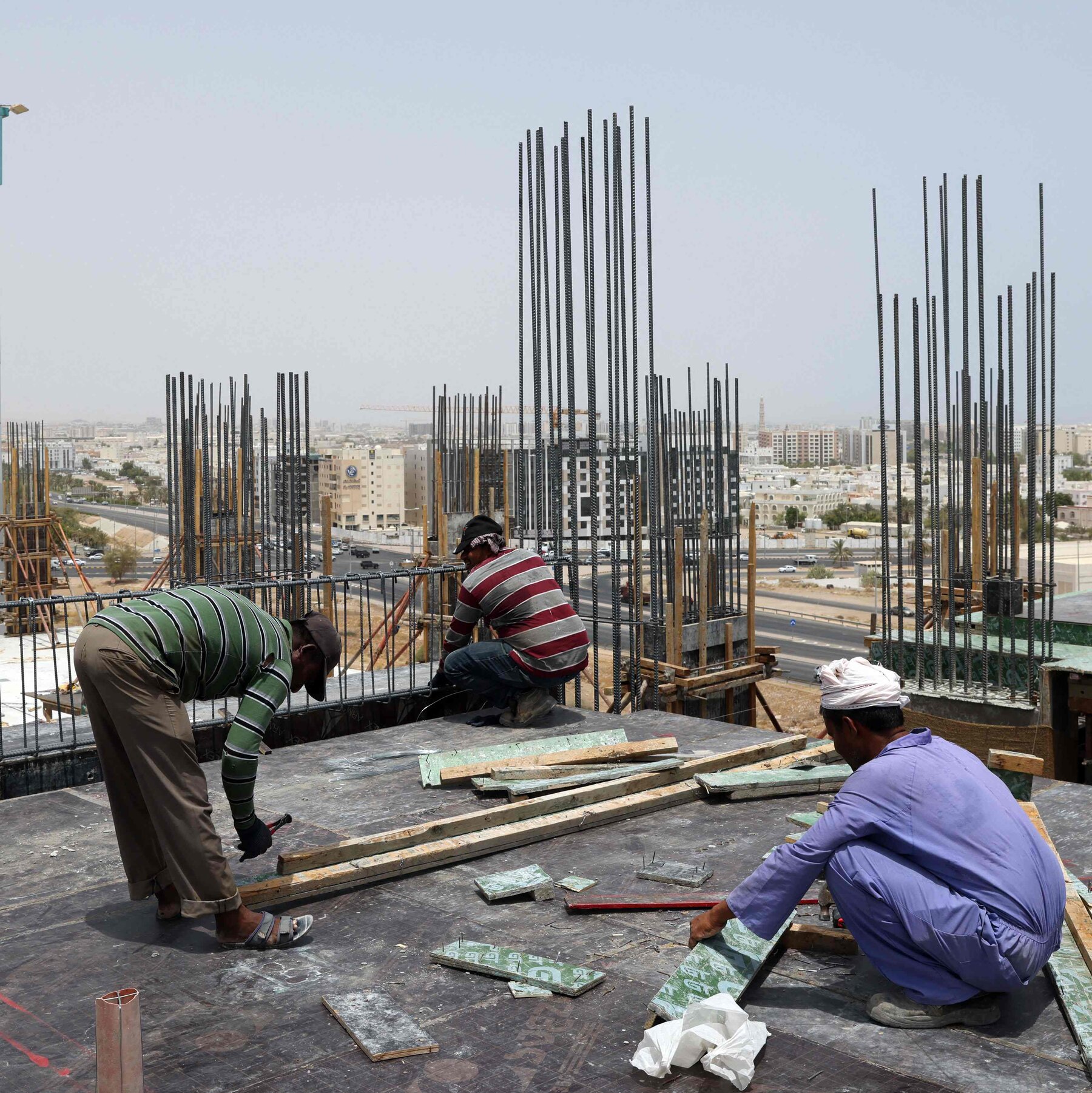 9 millones de indios viven en el Golfo Pérsico. El dinero que envían a casa es un salvavidas.