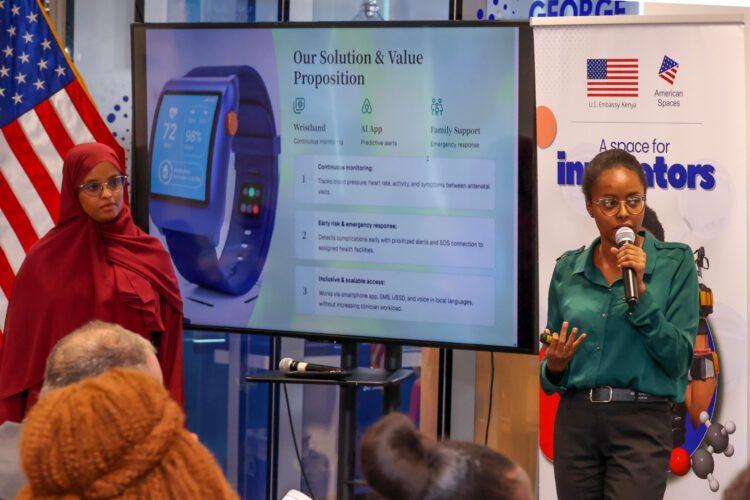 قام طلاب ببناء نظام نموذجي مدعوم بالذكاء الاصطناعي للتحذير المبكر من مخاطر الحمل.