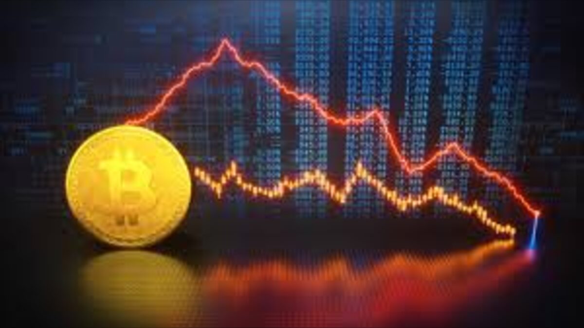 Bitcoin traders warn looming crash risk grips crypto market as BTC price struggles around 67000 in global weekend trading