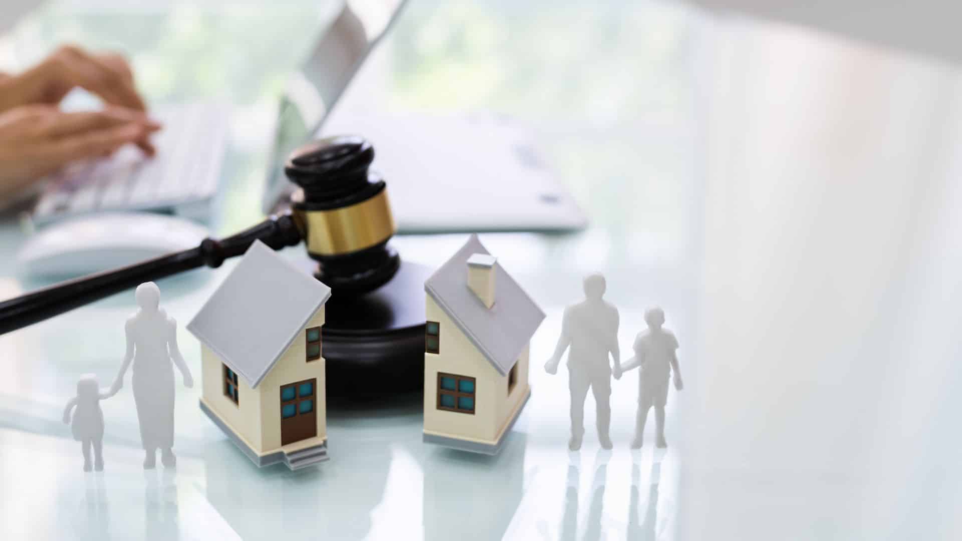 كايل روش يتبنى حلولًا قانونية مدعومة بالذكاء الاصطناعي لسد الفجوة في العدالة للأمريكيين العاديين.