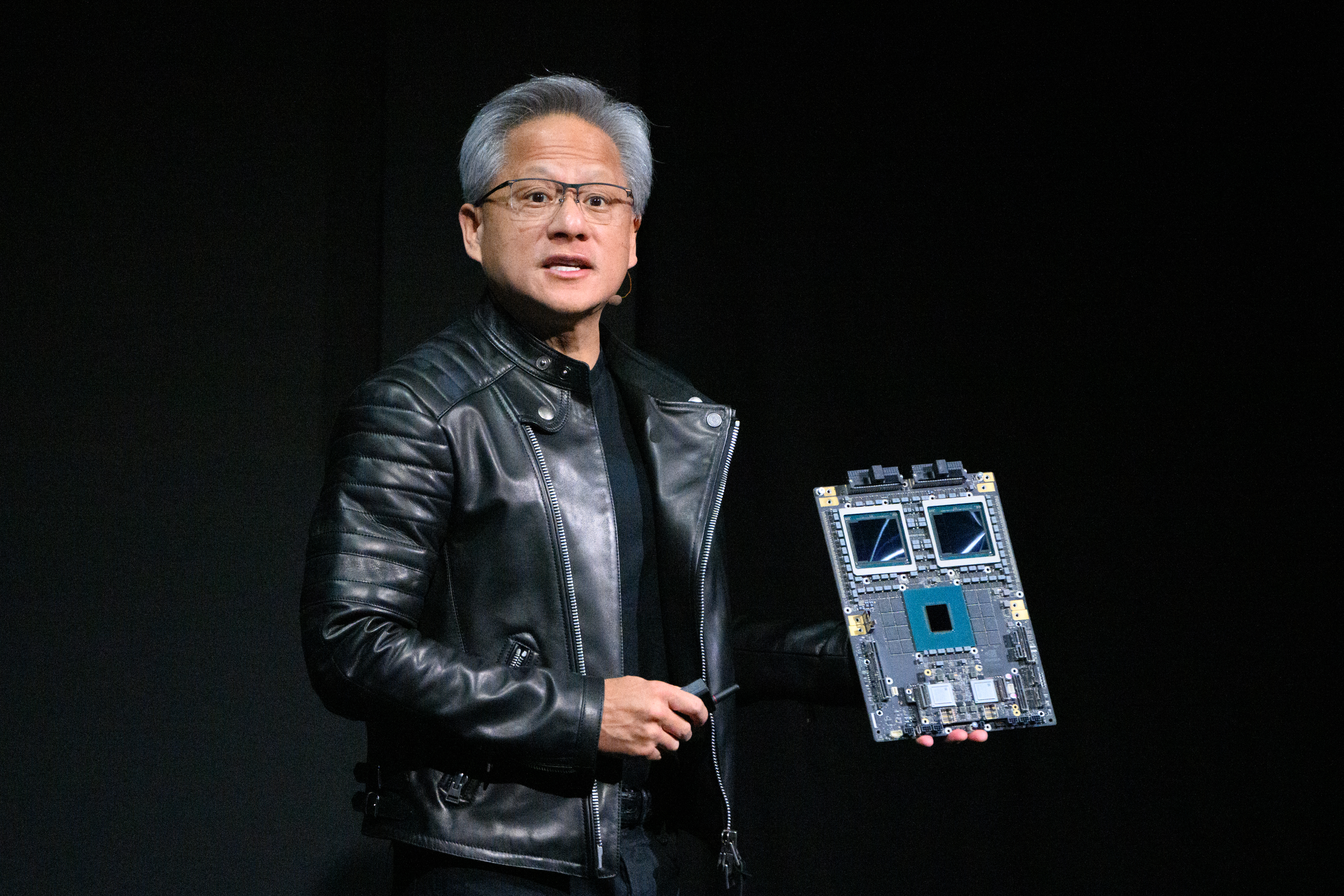 Nvidia está construyendo silenciosamente un gigante multimillonario para rivalizar con su negocio de chips