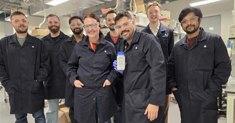 نانوموكس، شركة منبثقة عن إمبريال، تحصل على 2.4 مليون جنيه إسترليني لتمويل معادن سائلة أيونية مستخلصة من غبار أفران القوس الكهربائي.