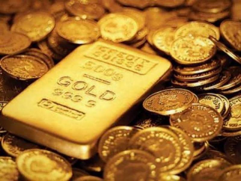 Gold prices drop by Rs10,000 per tola; silver gains Rs100