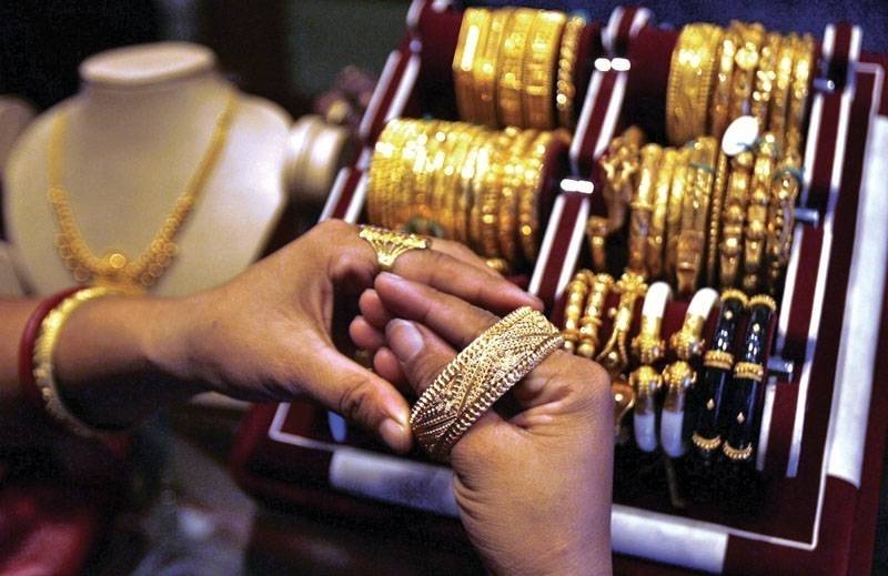 Gold hits record high at Rs 318,800 per tola; Silver also surges