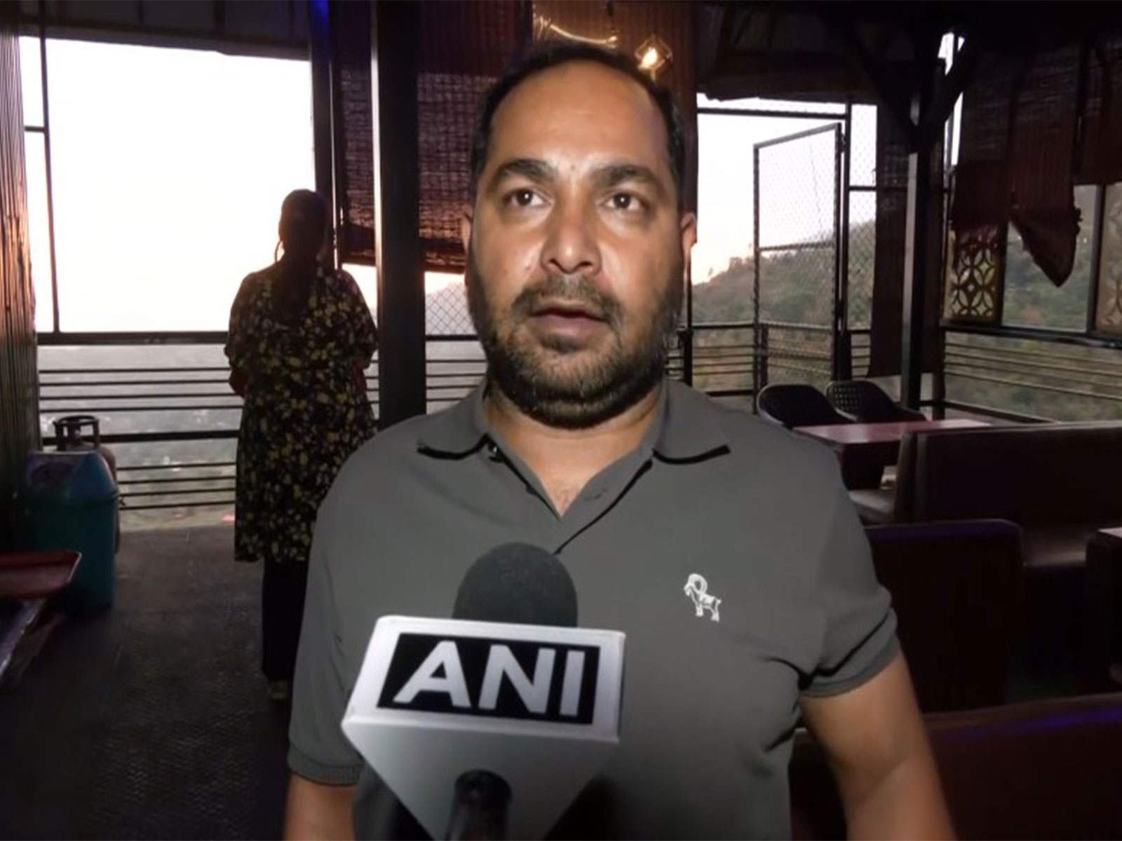 النقص التجاري في غاز البترول المسال يعطل بائعي ماجي في دهرادون