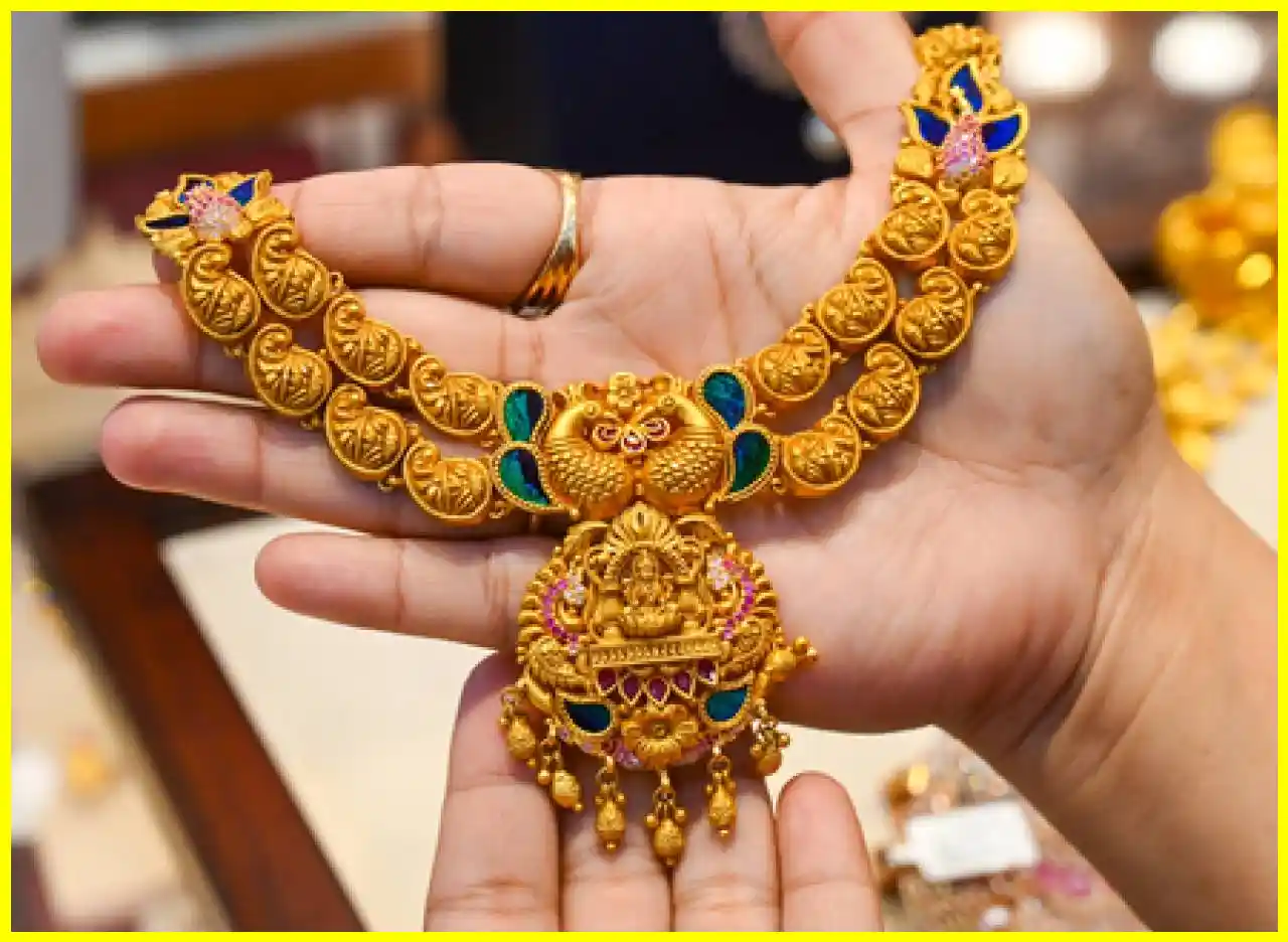 Gold Prices Surge Amid Geopolitical Tensions