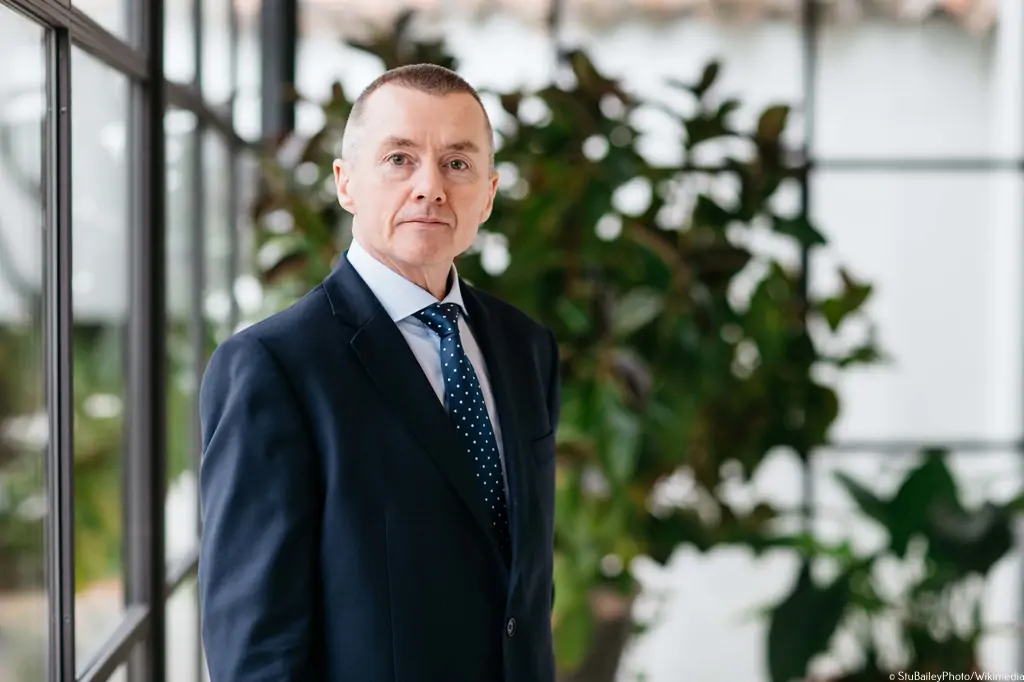 Can Willie Walsh Fix What December Broke — And Then Take IndiGo to the World?