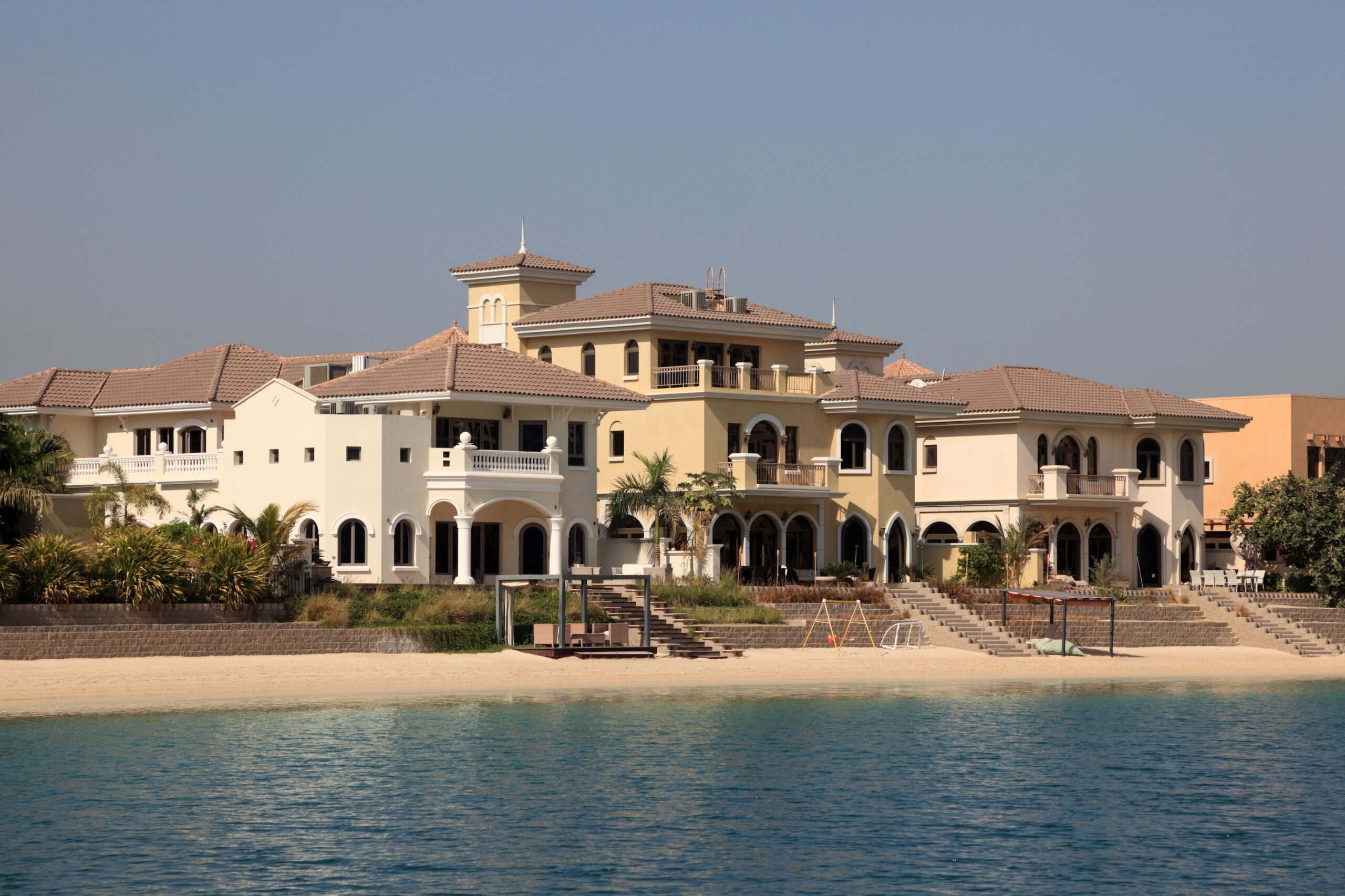 Dubai property can bounce back but prepare for a tough summer
