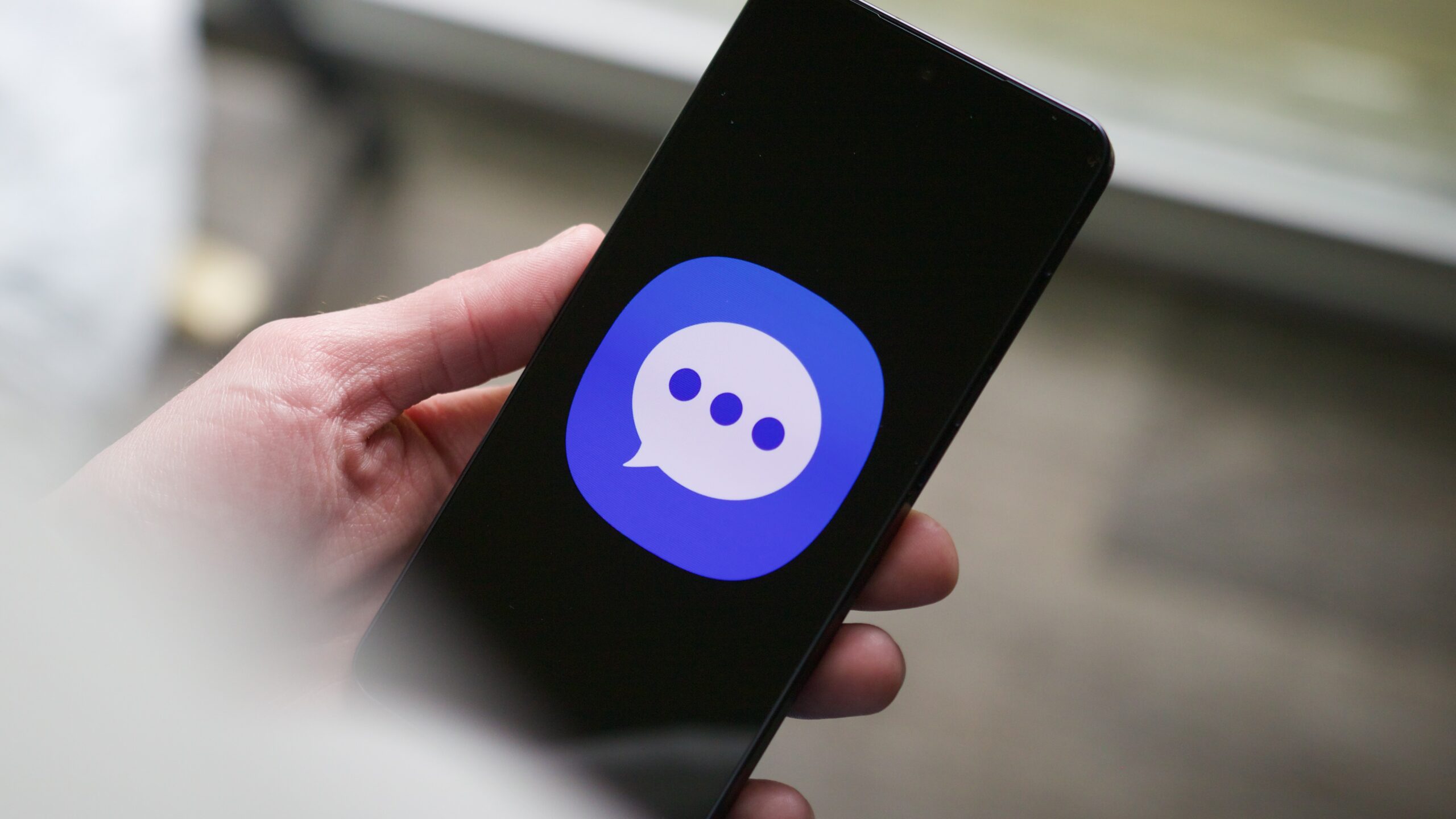 لقد توقفت رسائل Samsung تقريبًا، ولا تزال رسائل Google تفتقد 5 ميزات كبيرة