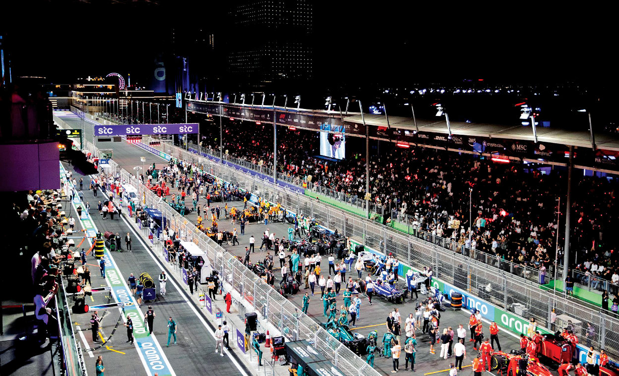 الفورمولا 1 في دول مجلس التعاون الخليجي: كيف تقود رياضة السيارات السياحة والاستثمار والعلامة التجارية للمدينة