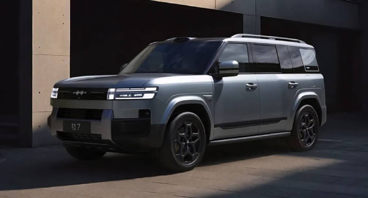 سيارة BYD الرياضية متعددة الاستخدامات القوية الجديدة: Fang Cheng Bao Titanium 7 الكهربائية بالكامل لعام 2026 تسبق وصولًا محتملًا إلى أستراليا لتنضم إلى Denza B5 و B8 في تشكيلة BYD الأسترالية، ومنافسة Toyota Prado و Mitsubishi Pajero القادمة.