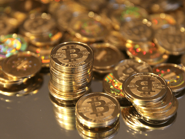 Bitcoin Stalls Below US$75,000 As Ethereum Slips