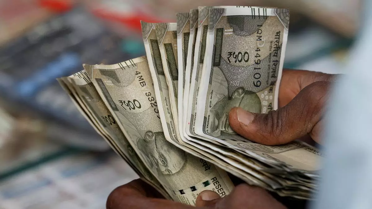 Rupee Rallies 173 Paise As RBI Curbs Speculation