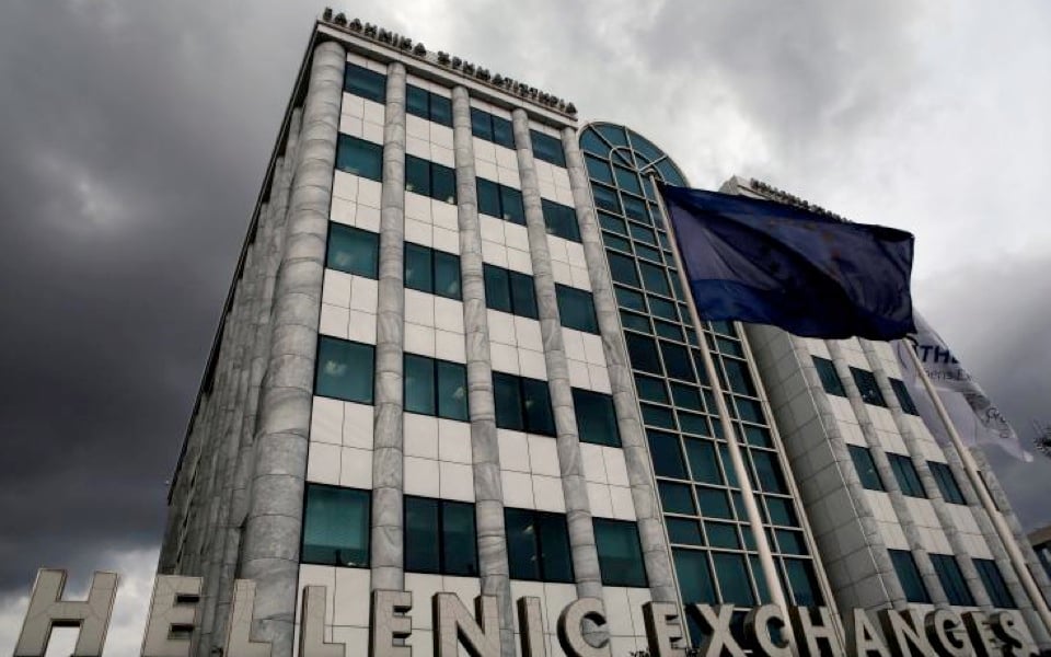 Las acciones griegas se desploman en la apertura por los ataques de Irán