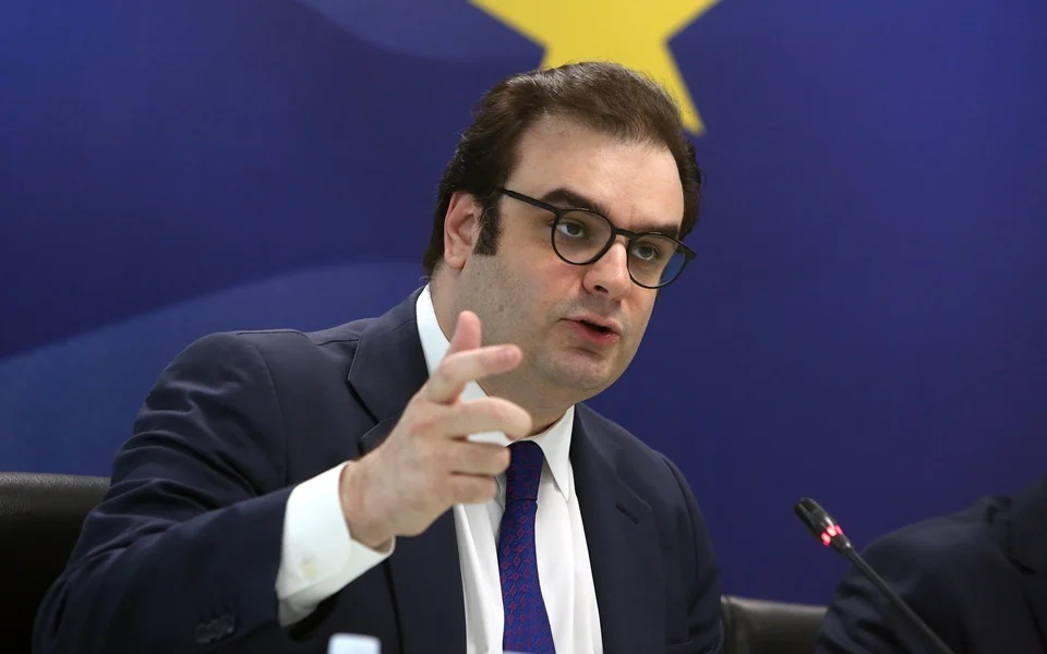 خطة للاستفادة من 10 تريليون يورو في بنوك الاتحاد الأوروبي