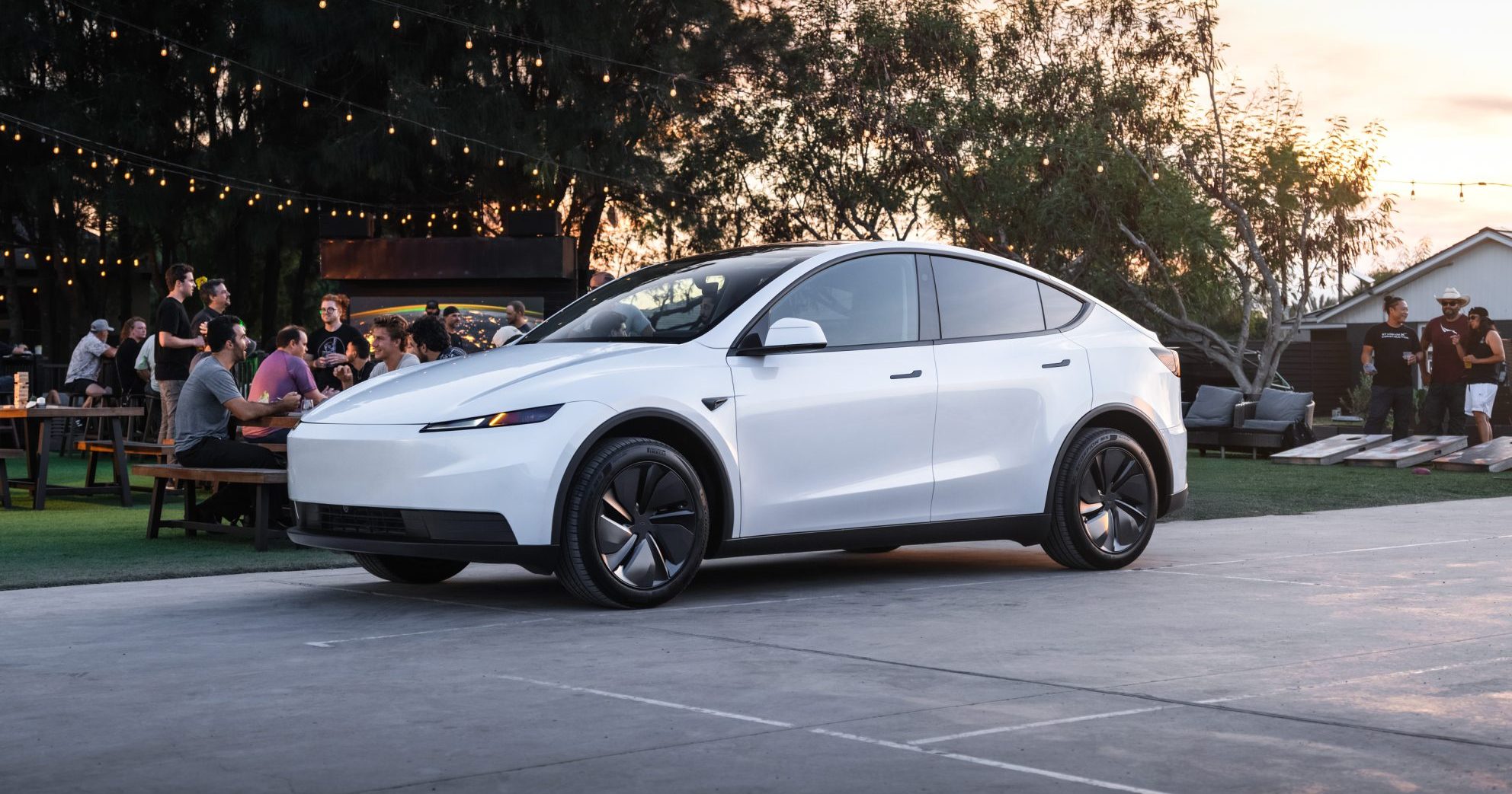 مراجعة Tesla Model Y Premium: لماذا تعتبر منطقية لمديري الأساطيل