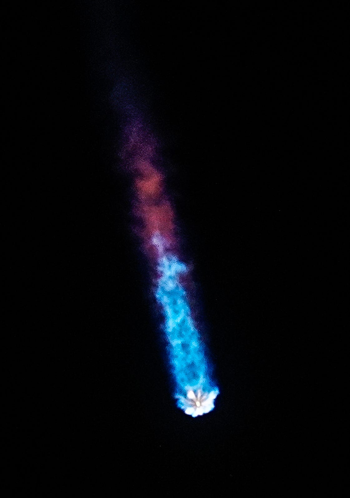 Todo lo que debe saber sobre el lanzamiento nocturno de SpaceX desde Cabo Cañaveral, Florida