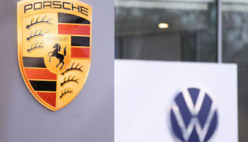 Las acciones de los fabricantes de automóviles alemanes caen tras el aumento de aranceles de Trump