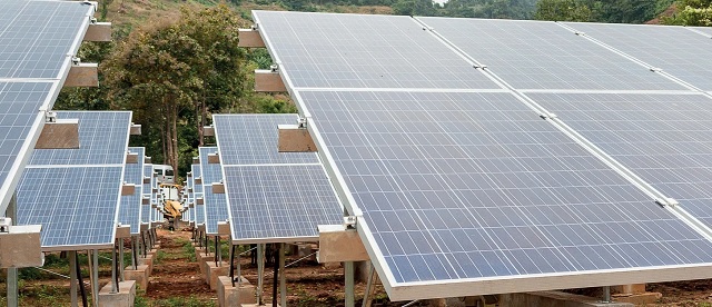 Tanzania lanza 20.000 sistemas solares domésticos para electrificar 120 islas