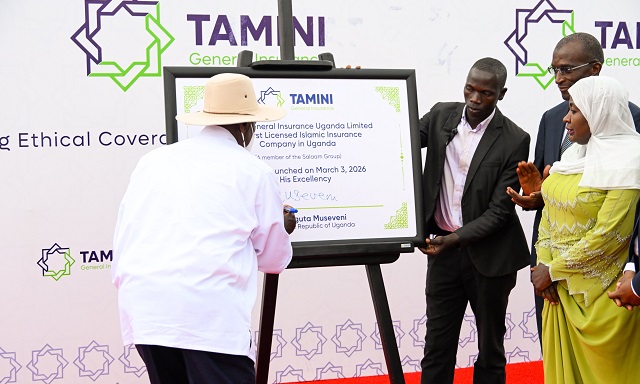 Museveni lanza un seguro que cumple con la Sharia
