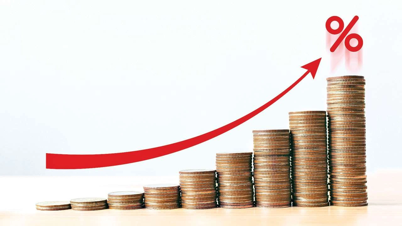 أفضل أسعار FD: يقدم هذا البنك أسعار فائدة تصل إلى 8.25%، مما يترك بنك SBI وبنك Union of India في الخلف كثيرًا.