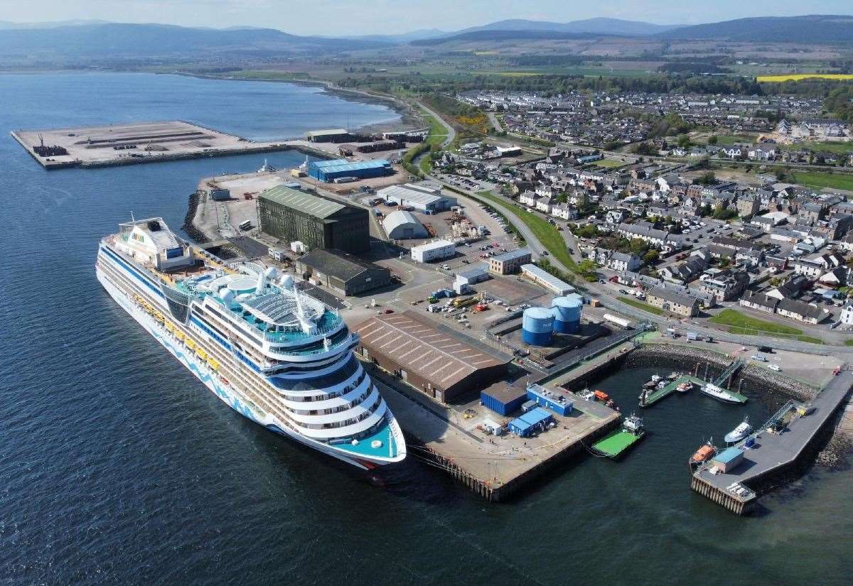 Se espera que 200.000 pasajeros de cruceros Highland puedan agotar los fondos para el programa piloto de tarifas de autobús de £2