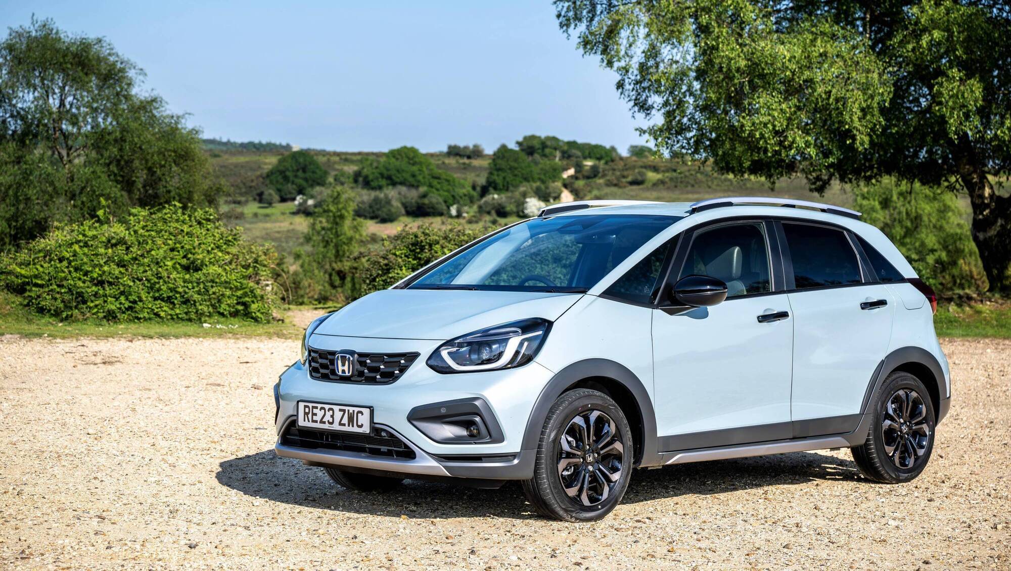 Honda Jazz Crosstar: hybrid efficiency and SUV styling in practical supermini package