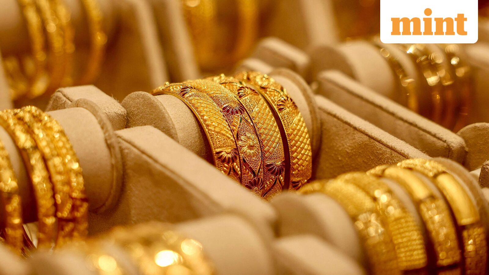 Precios del oro y la plata hoy: consulte los precios minoristas de oro de 24 quilates, oro de 22 quilates y plata 999 el 24 de mayo en Delhi, Mumbai y Calcuta.
