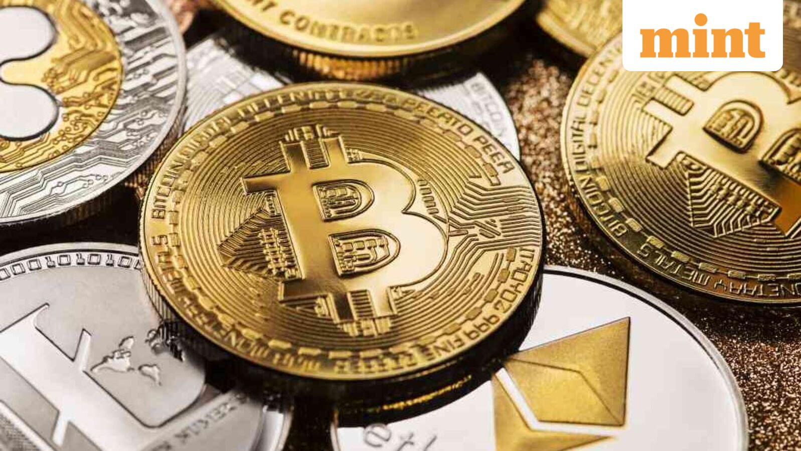 انتعشت عملة البيتكوين فوق 63000 دولار بعد انخفاضها بنسبة 18٪ الأسبوع الماضي. هل وصلت عمليات بيع العملات المشفرة إلى نهايتها؟ ماذا بعد؟