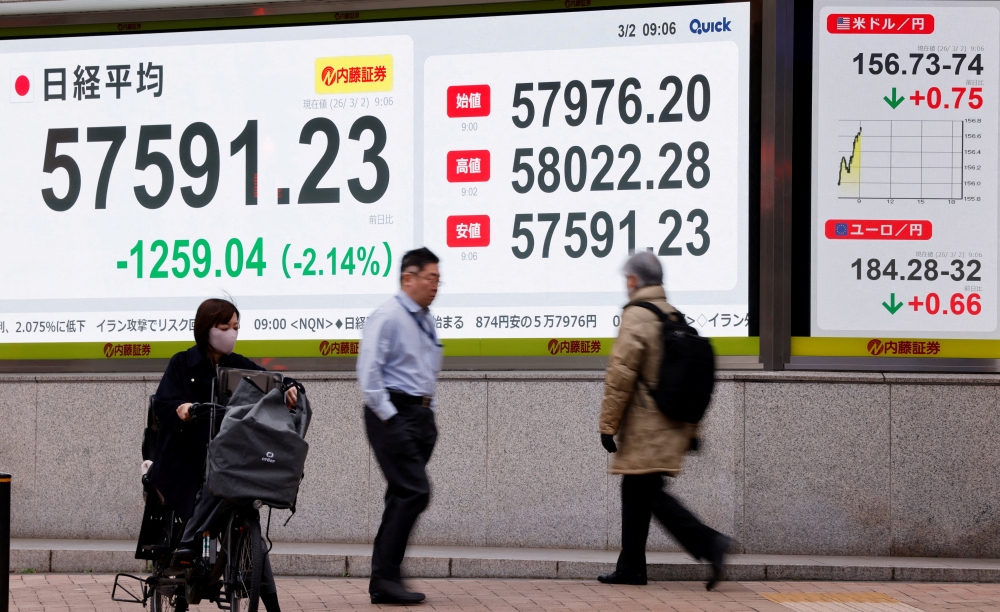 La agitación en Oriente Medio hace subir el dólar, el euro y el yen retroceden