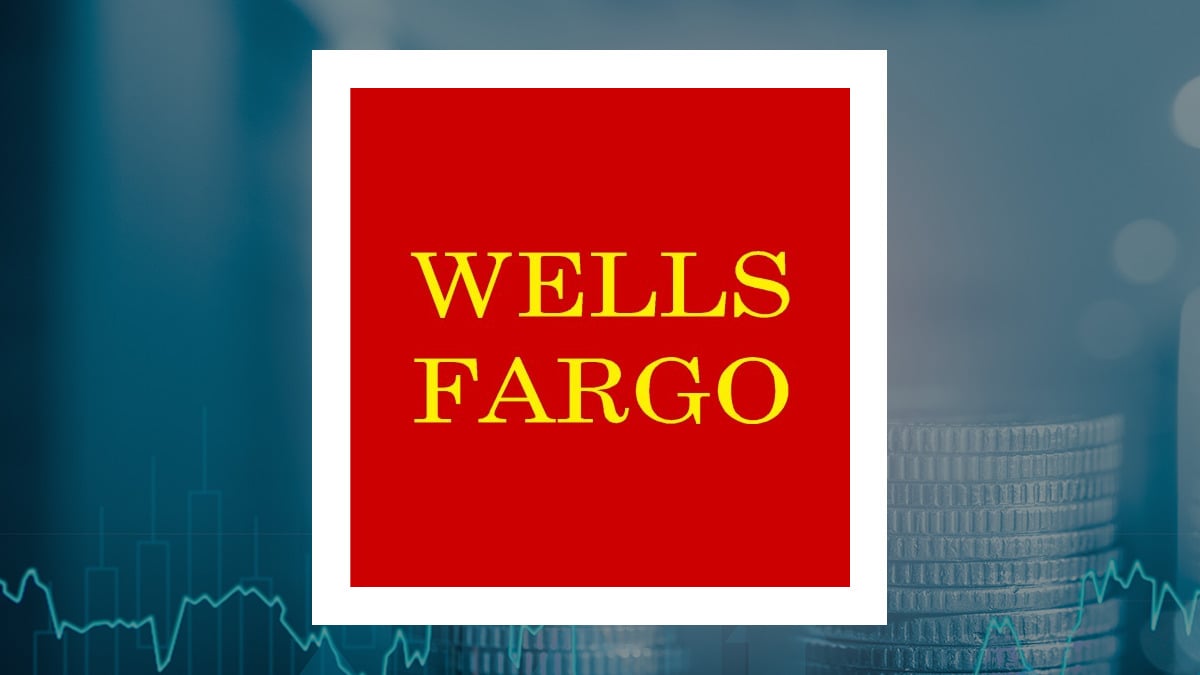 Wells Fargo & Company (NYSE:WFC) EVP Kleber Santos Sells 25,000 Shares