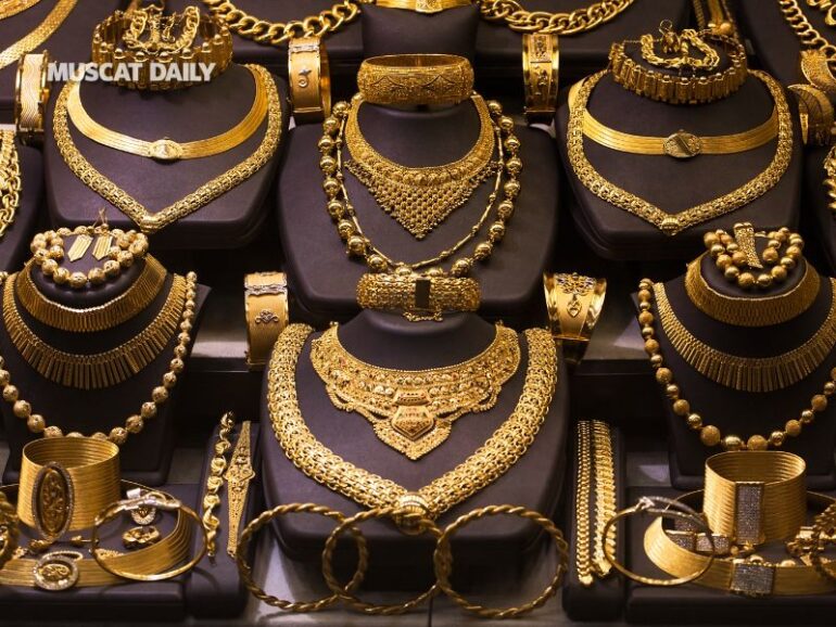 ارتفعت أسعار الذهب إلى ما يزيد عن 67 ريال عماني للجرام في عمان